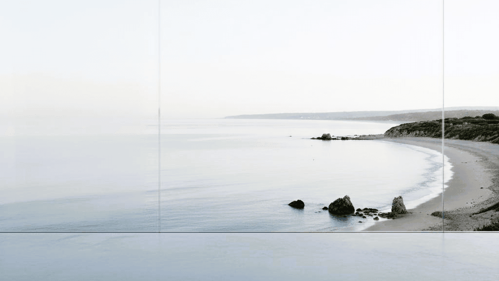 穏やかな海岸の風景